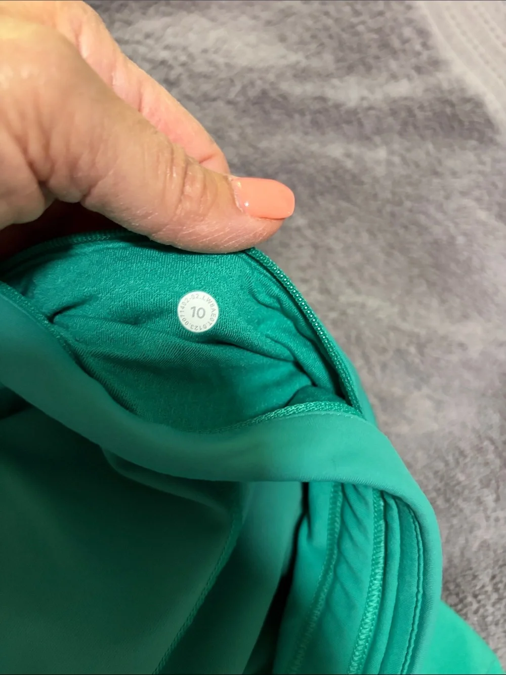 Lululemon pace rival long Maldives Green